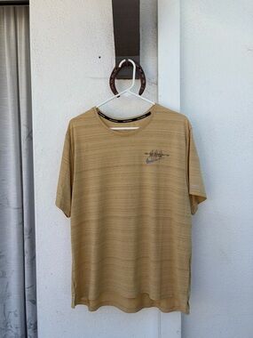 Men's Nike Sport and Sanctuary Club Dri-Fit Running Shirt (XL)